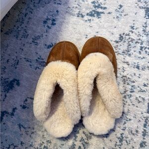 Cozy Shearling Lined Brown Slippers